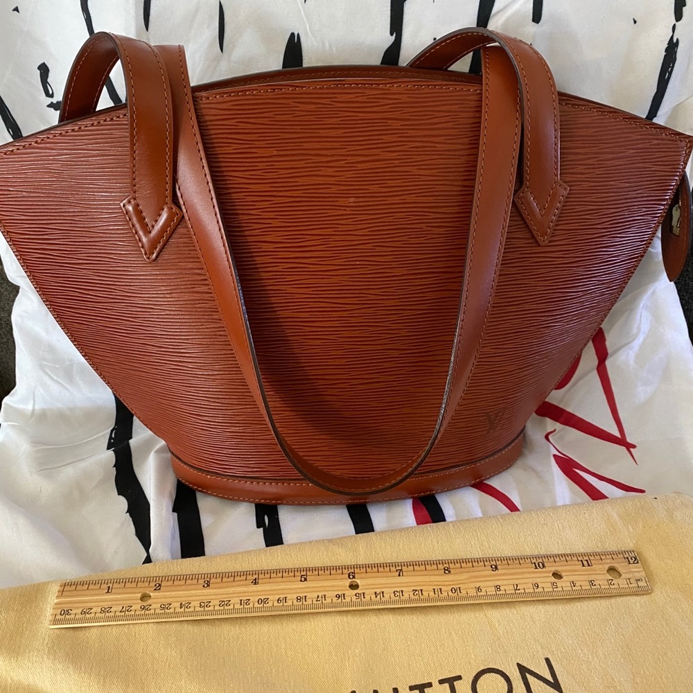 Authentic Louis Vuitton Epi shoulder bag
